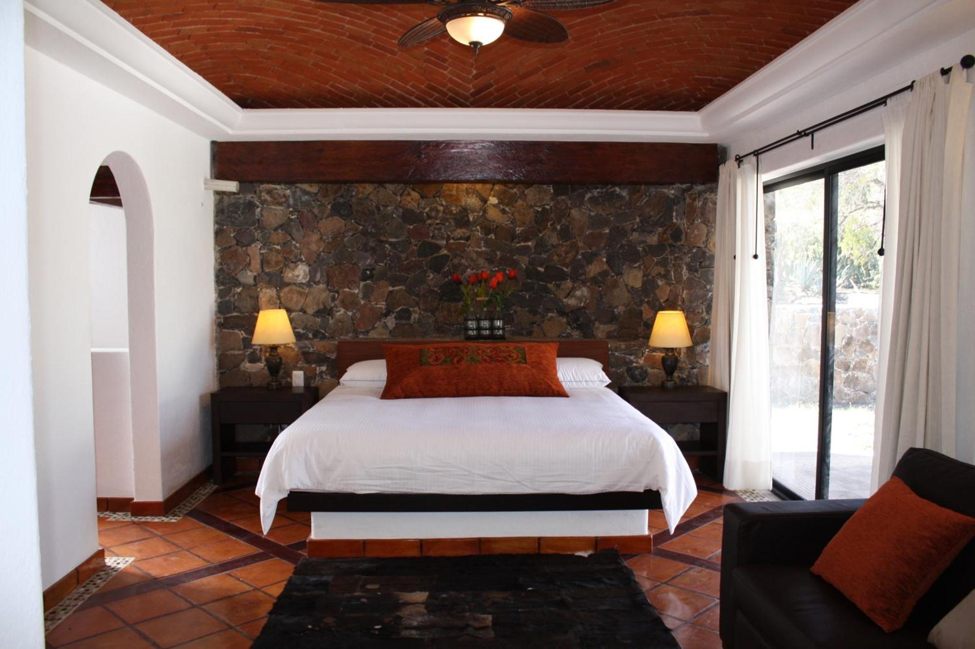 Hotel Villa Mexicana Golf & Equestrian Resort วิลลา เดล ปูเอปลิโต ภายนอก รูปภาพ