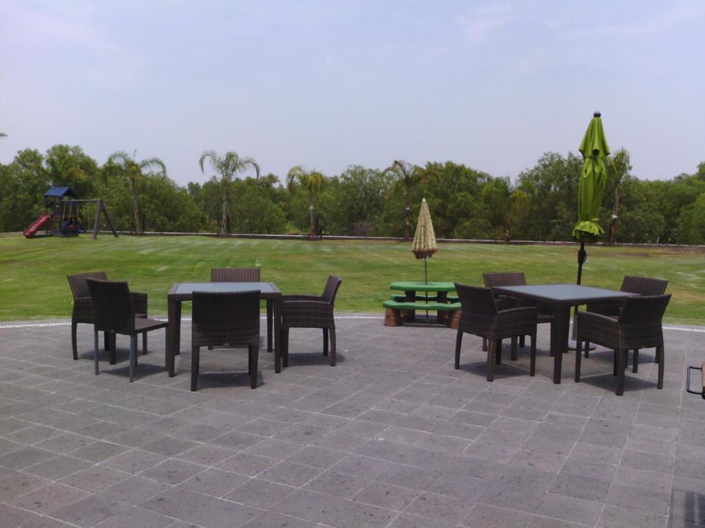 Hotel Villa Mexicana Golf & Equestrian Resort วิลลา เดล ปูเอปลิโต ภายนอก รูปภาพ